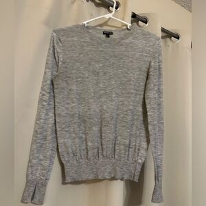 Heather gray long sleeve top